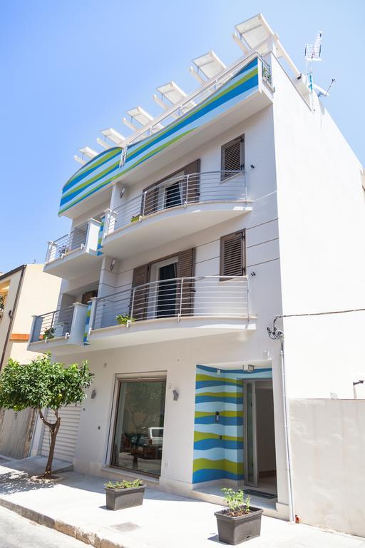 Stanze Del Mare Bed & Breakfast Balestrate Exterior photo